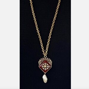 CLOSING SALE - CHICO'S $60 FAUX GARNET PEARL NECKLACE NWT